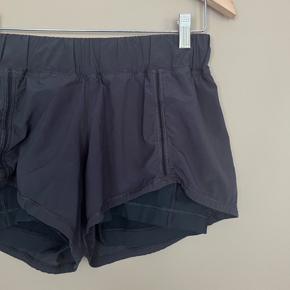 {Lululemon} In A Flash Short in Black - Womens 4 - Picture 3 of 10